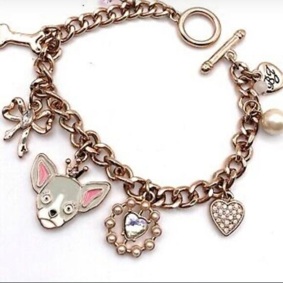 Betsey Johnson Love Me Chihuahua Dog Bone Heart Charm
Bracelet Rare Rose Gold‎ - Picture 2 of 10